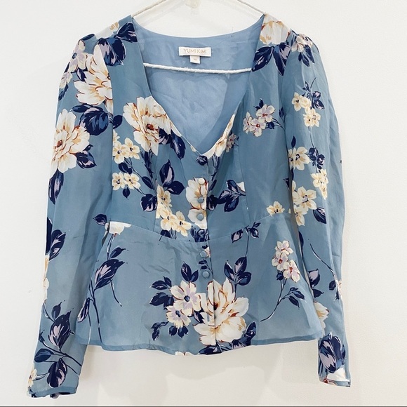 Yumi Kim blue silk blend button up floral top NWOT - Picture 2 of 8